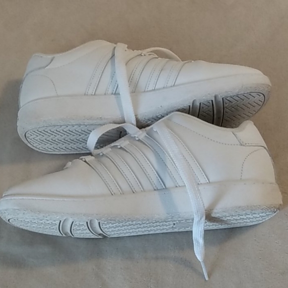 K-Swiss white tennies - Picture 2 of 8